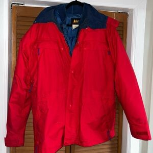 VINTAGE REI 3-in-1 Jacket for Weather, Travel, and Outdoors